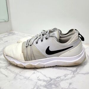 Nike White & Grey Sneakers Running Shoes Size: 5.5US